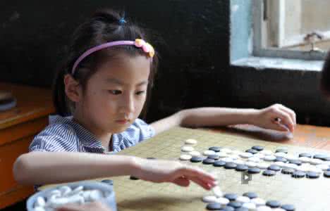 围棋女孩子学围棋逻辑性思维