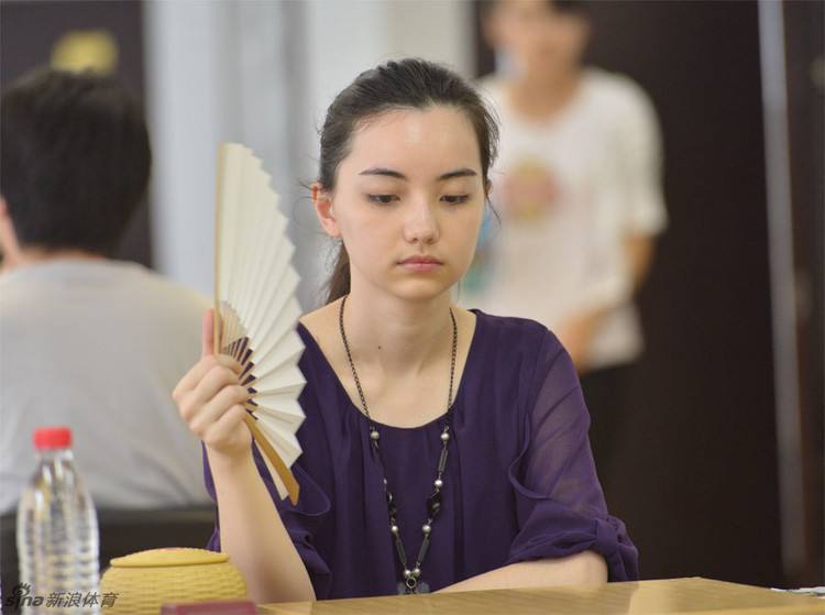 围棋女孩子学围棋逻辑性思维
