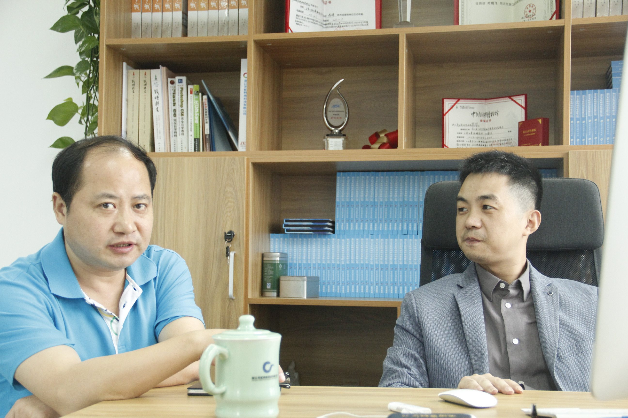 周文彬顾韶音云蛇编排软件云比赛网国际级裁判